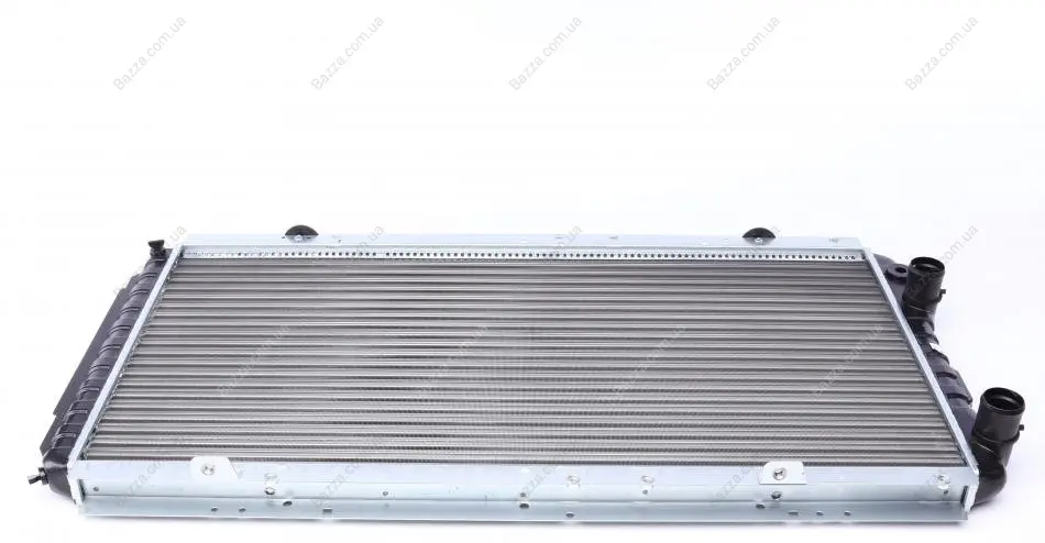 Радиатор охлаждения двигателя mahle knecht CR33000S