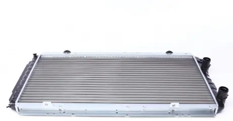 Радіатор охолодження двигуна Mahle knecht CR33000S
