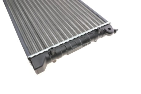 Радиатор охлаждения двигателя mahle knecht CR345000S