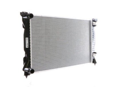 Радиатор охлаждения двигателя mahle knecht CR484000S