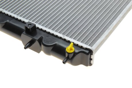 Радиатор охлаждения двигателя mahle knecht CR549000S