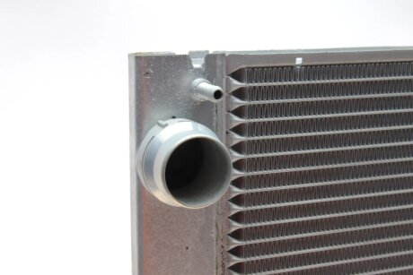 Радіатор охолодження двигуна mahle knecht CR580000P