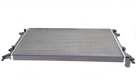 Радиатор охлаждения двигателя mahle knecht CR816000S