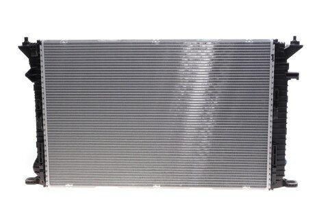 Радиатор охлаждения двигателя mahle knecht CR910000P