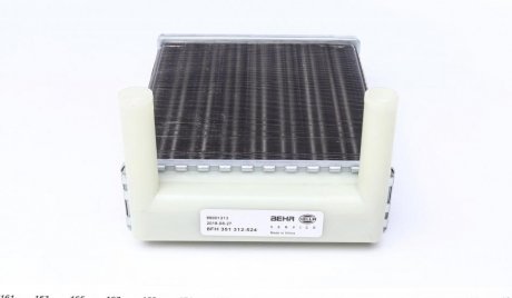 Радиатор печки (отопителя) mahle knecht AH128000S