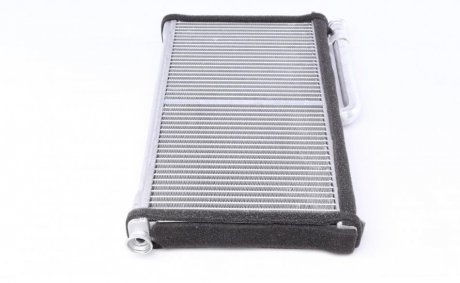 Радиатор печки (отопителя) mahle knecht AH261000S
