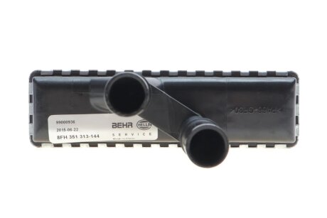 Радиатор печки (отопителя) mahle knecht AH145000S