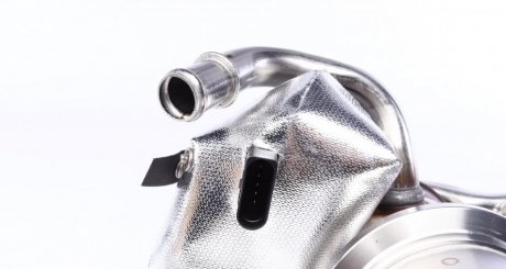 Радиатор рециркуляции mahle knecht CE18000P