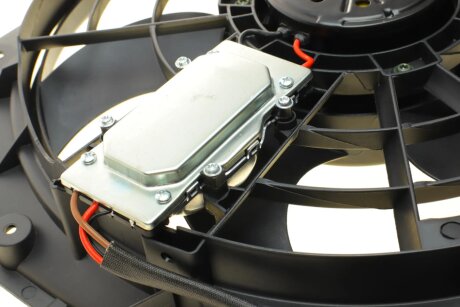 Вентилятор охлаждения радиатора mahle knecht CFF137000S