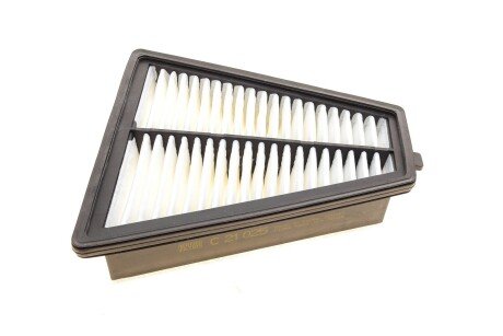 Фільтр повітря mann C21025