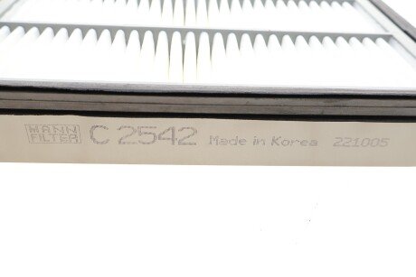 Воздушный фильтр mann C2542