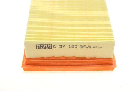Воздушный фильтр mann C37100