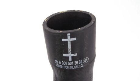 Патрубок радиатора mercedes 9065013682