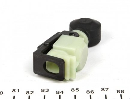 Оригін. запчастини mercedes 9012680143