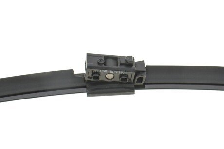 Щетка стеклоочистителя (дворник) mercedes 2058204503