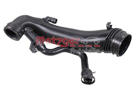 Патрубок интеркулера (турбины) metzger 2388096 на Пежо 508