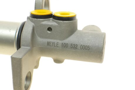 Главный тормозной цилиндр meyle 1005320005