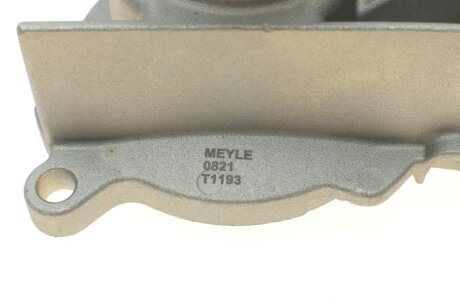 Помпа водяная М20 meyle 3130112600