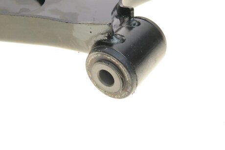 Важіль підвіски передній meyle 33160500007