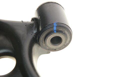 Важіль підвіски передній meyle 33160500007