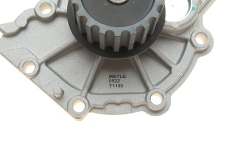 Насос водяний meyle 5132200003