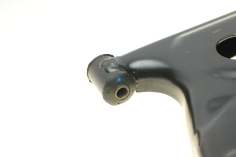 Важіль підвіски передній meyle 7160500021