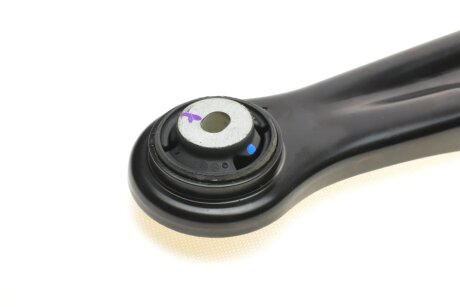 Важіль підвіски передній meyle 7160500044