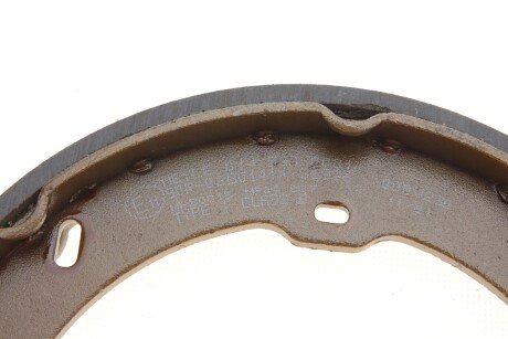 Колодки ручного (стоячого) тормоза meyle 0145330001