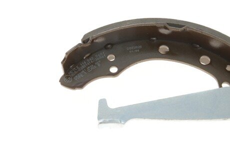 Колодки ручного (стоячого) гальма meyle 1140420601