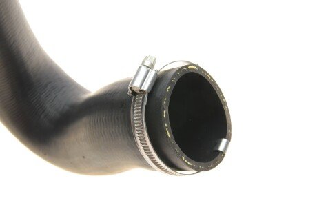 Патрубок интеркулера (турбины) meyle 1000360044