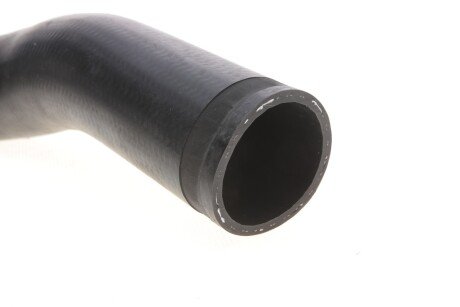 Патрубок интеркулера (турбины) meyle 0390501008