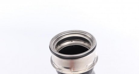 Патрубок интеркулера (турбины) meyle 1000360036