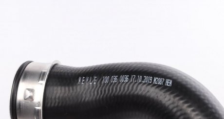 Патрубок интеркулера (турбины) meyle 1000360036