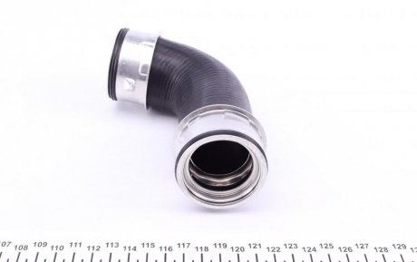 Патрубок интеркулера (турбины) meyle 1000360053