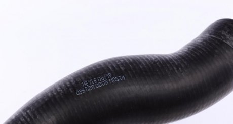 Патрубок интеркулера (турбины) meyle 0395280005