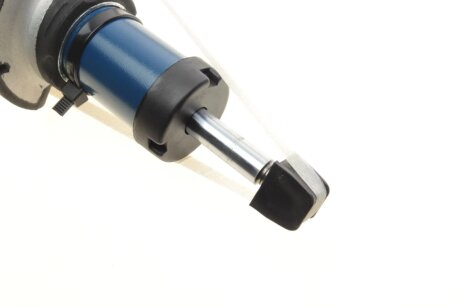 Передній амортизатор (стойка) meyle 0266250017