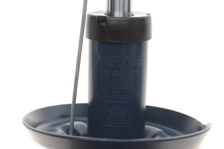 Передний амортизатор (стойка) meyle 1266230011