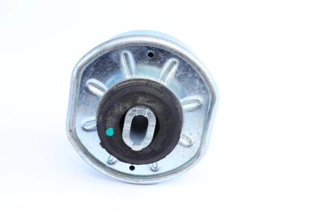 Подушка (опора) двигателя meyle 1001990110