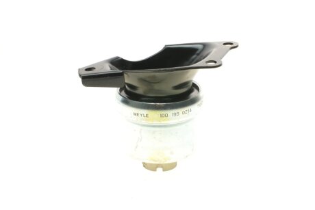 Подушка (опора) двигателя meyle 1001990214