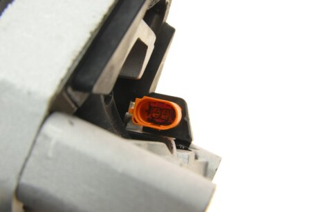 Подушка (опора) двигателя meyle 1001990316