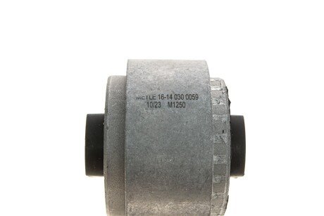 Подушка (опора) двигателя meyle 16140300059