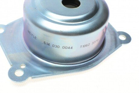 Подушка (опора) двигателя meyle 6140300044