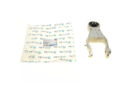 Подушка (опора) двигателя meyle 6140300048