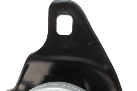 Подушка (опора) двигателя meyle 7140300009