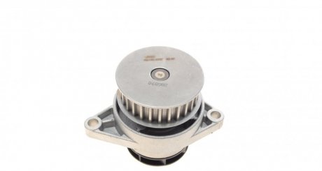 Помпа водяная BORA/GOLF4 1,6-16V meyle 1130120049