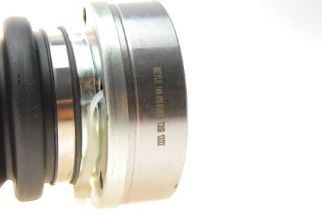 Приводна напіввісь meyle 1004980148