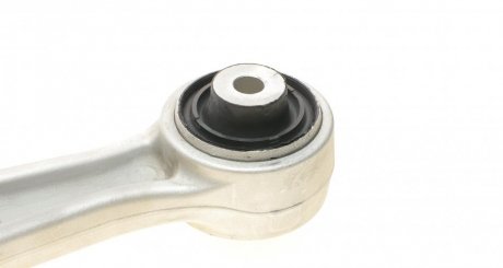 Сайлентблок переднего рычага meyle 70160500002