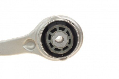 Рычаг передней подвески meyle 0160500148