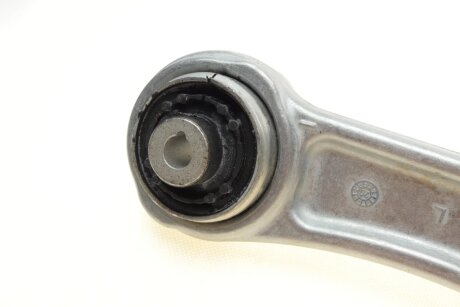 Рычаг передней подвески meyle 0160500161HD