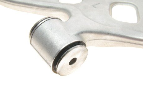 Важіль передньої підвіски meyle 3160500136HD